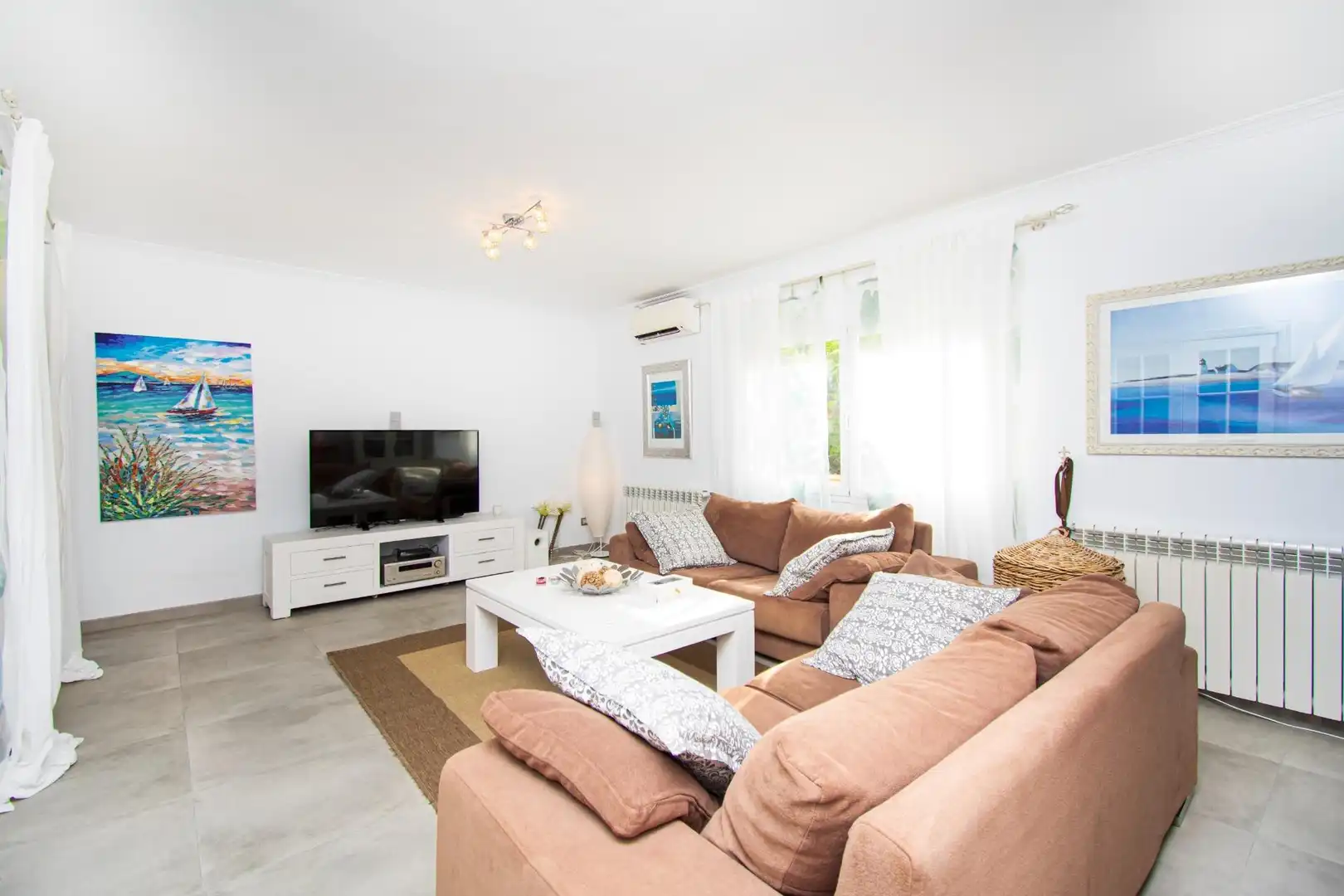 Living room of Houses for sale in Calvià  with Air Conditioner, Heating and Private garden