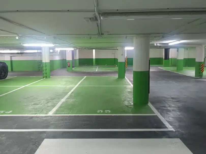 Parkplatz von Garage zur Miete in Madrid