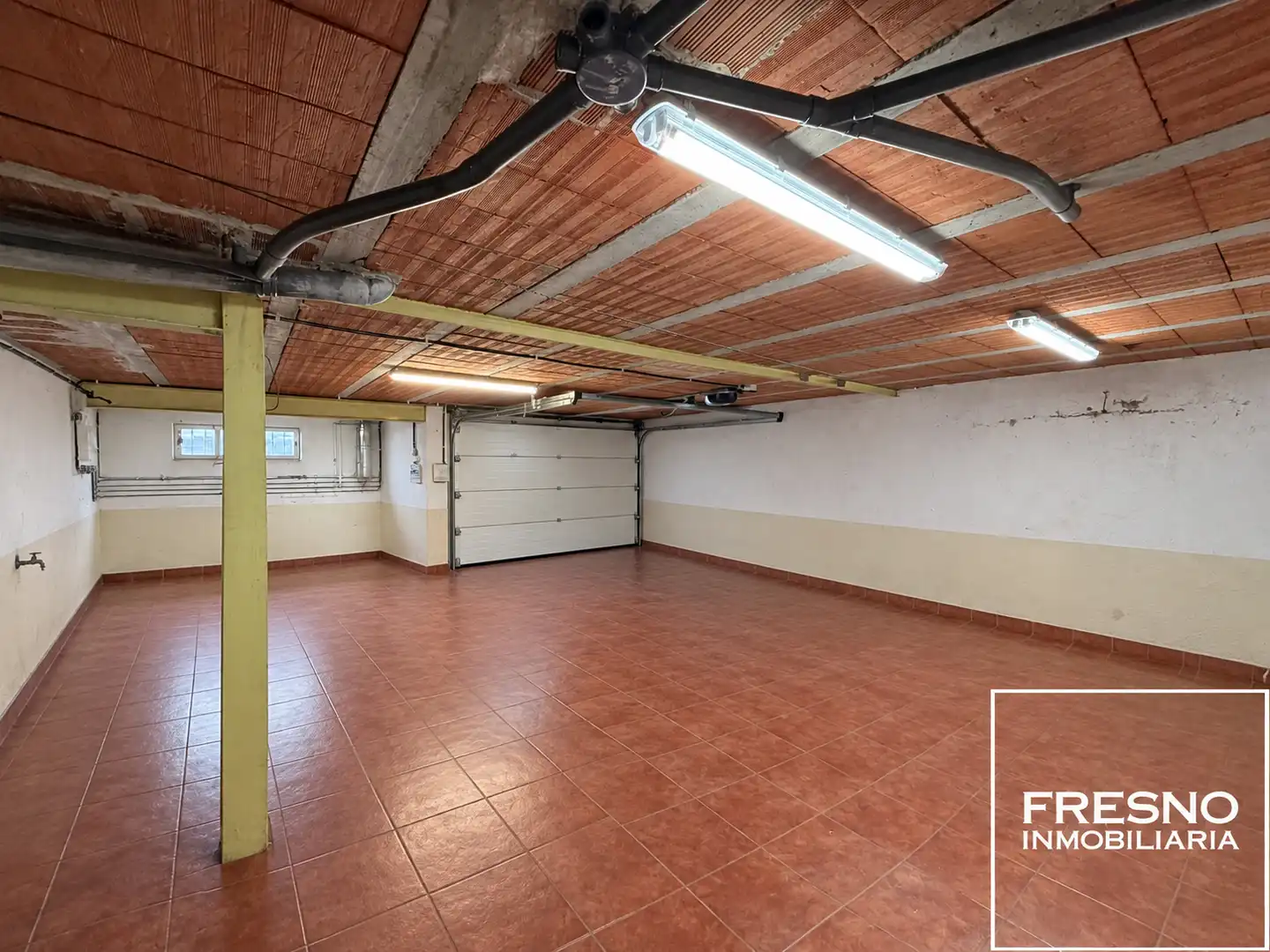 Casa adosada en venta en Valdepiélagos con Calefacción, Jardín privado y Terraza