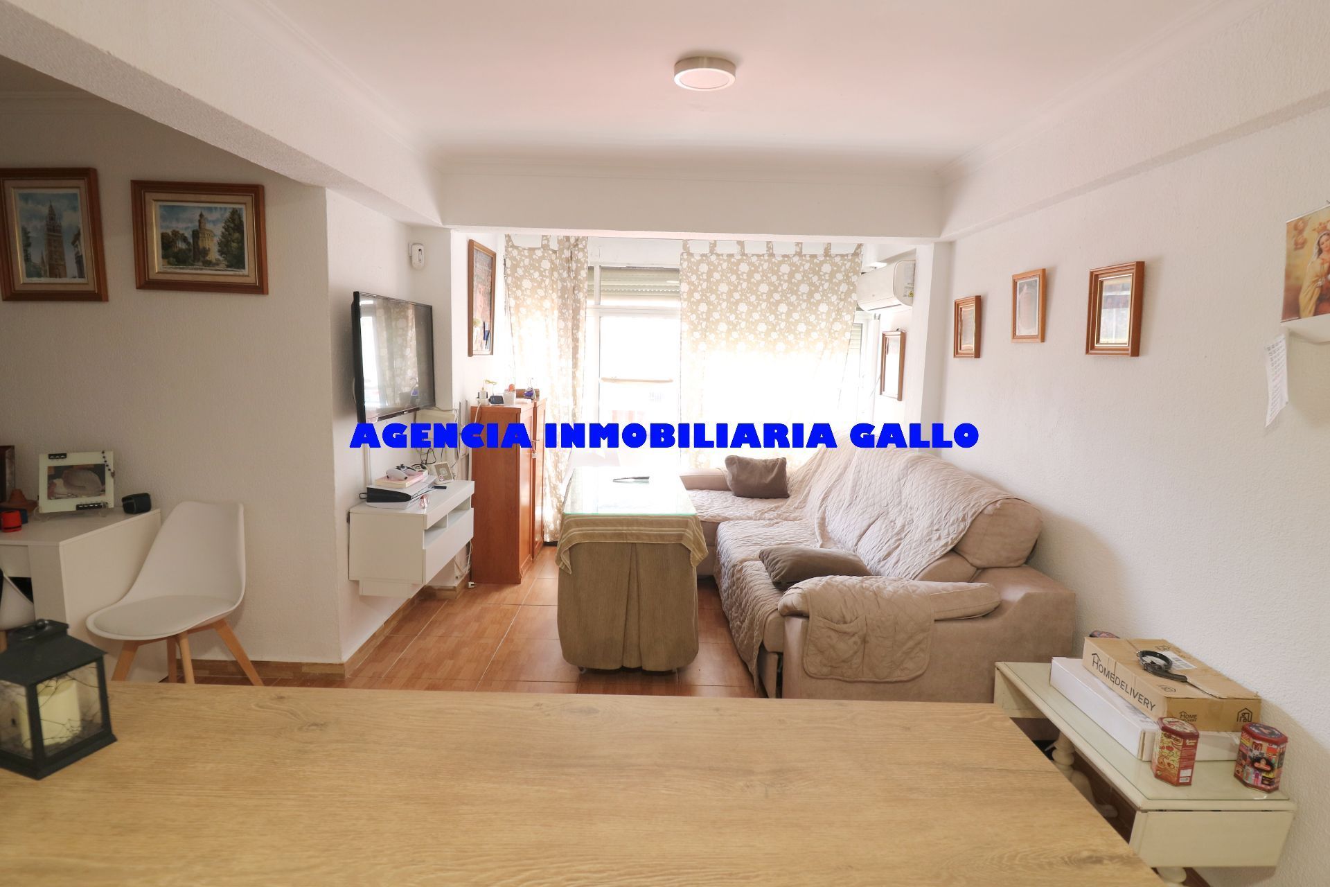 Sala d'estar de Pis en venda en  Sevilla Capital amb Aire condicionat
