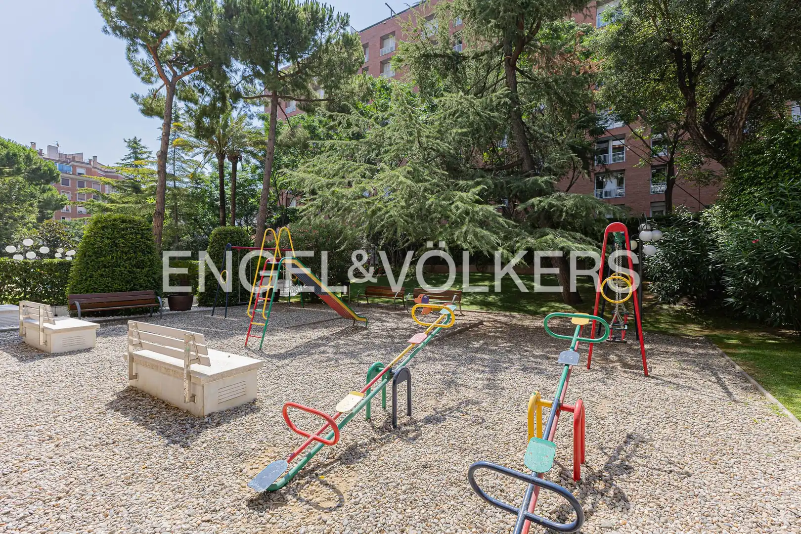 Terrassa de Pis en venda en Barcelona amb Aire condicionat, Calefacció i Jardí privat
