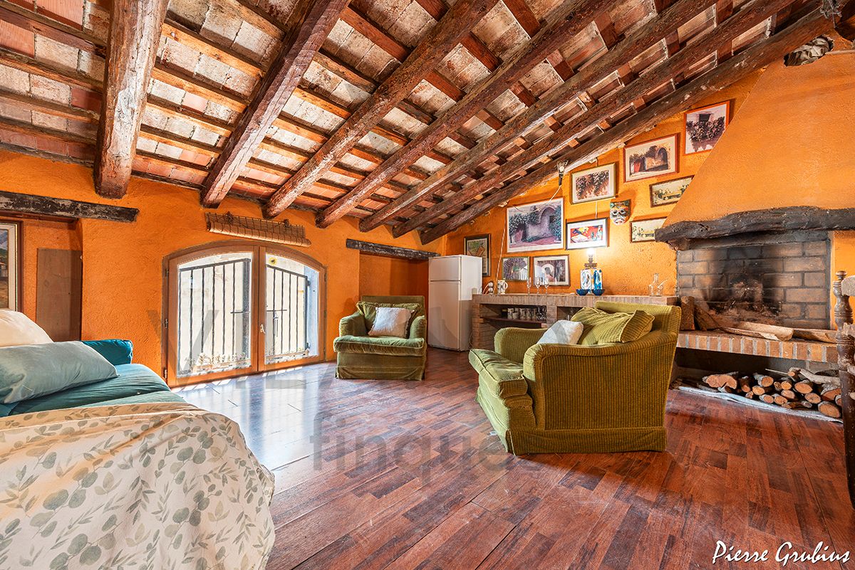 Sala d'estar de Finca rústica en venda en Almoster amb Calefacció, Terrassa i Traster