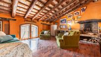 Sala d'estar de Finca rústica en venda en Almoster amb Calefacció, Terrassa i Traster