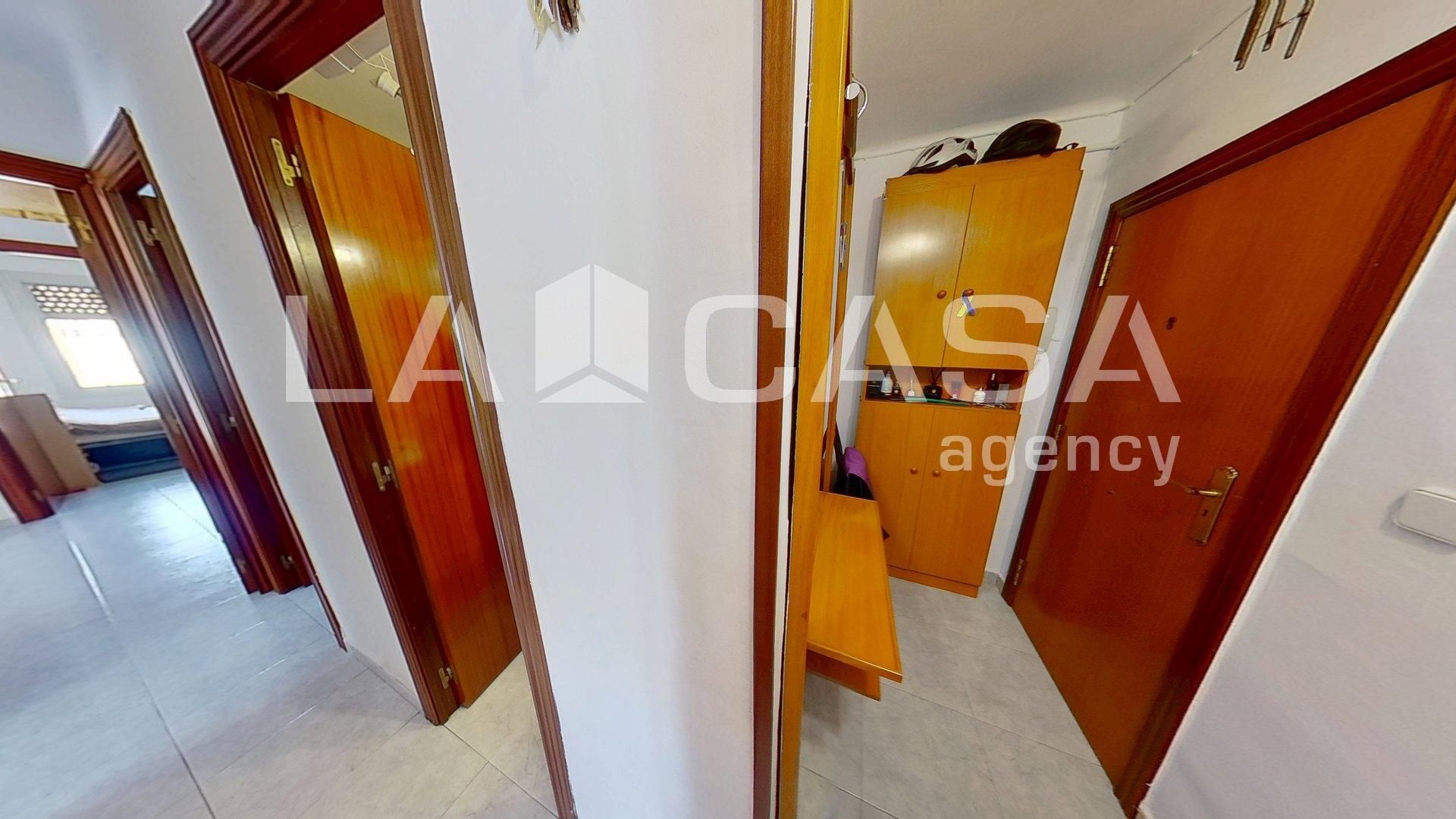 Piso en venta en  Barcelona Capital con Balcón