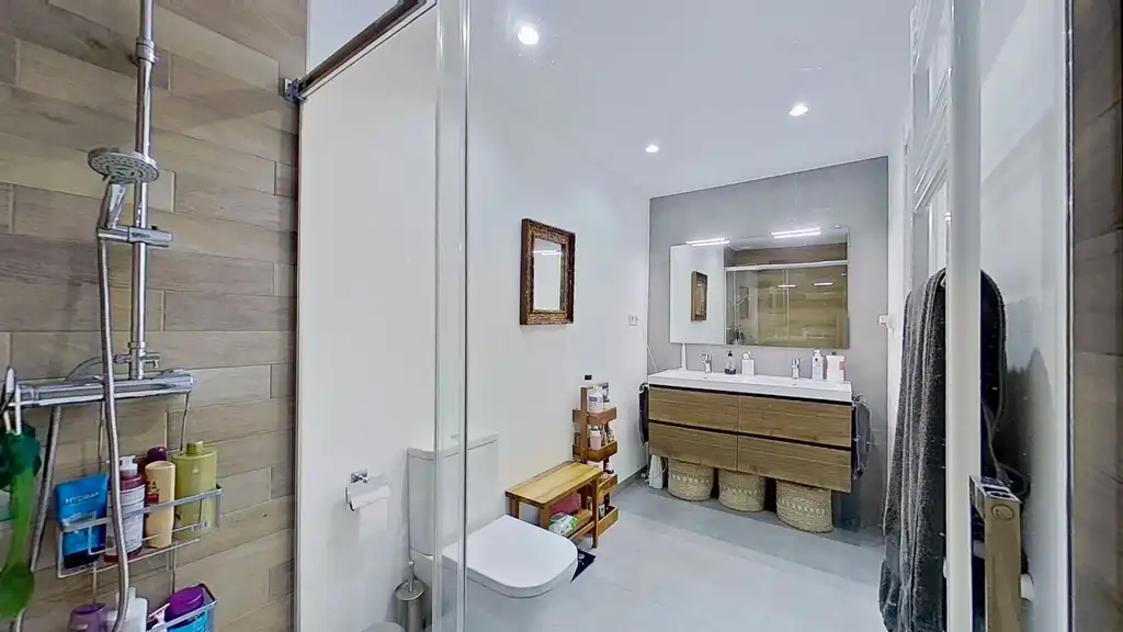 Baño de Piso en venta en Málaga con Aire acondicionado, Terraza y Amueblado