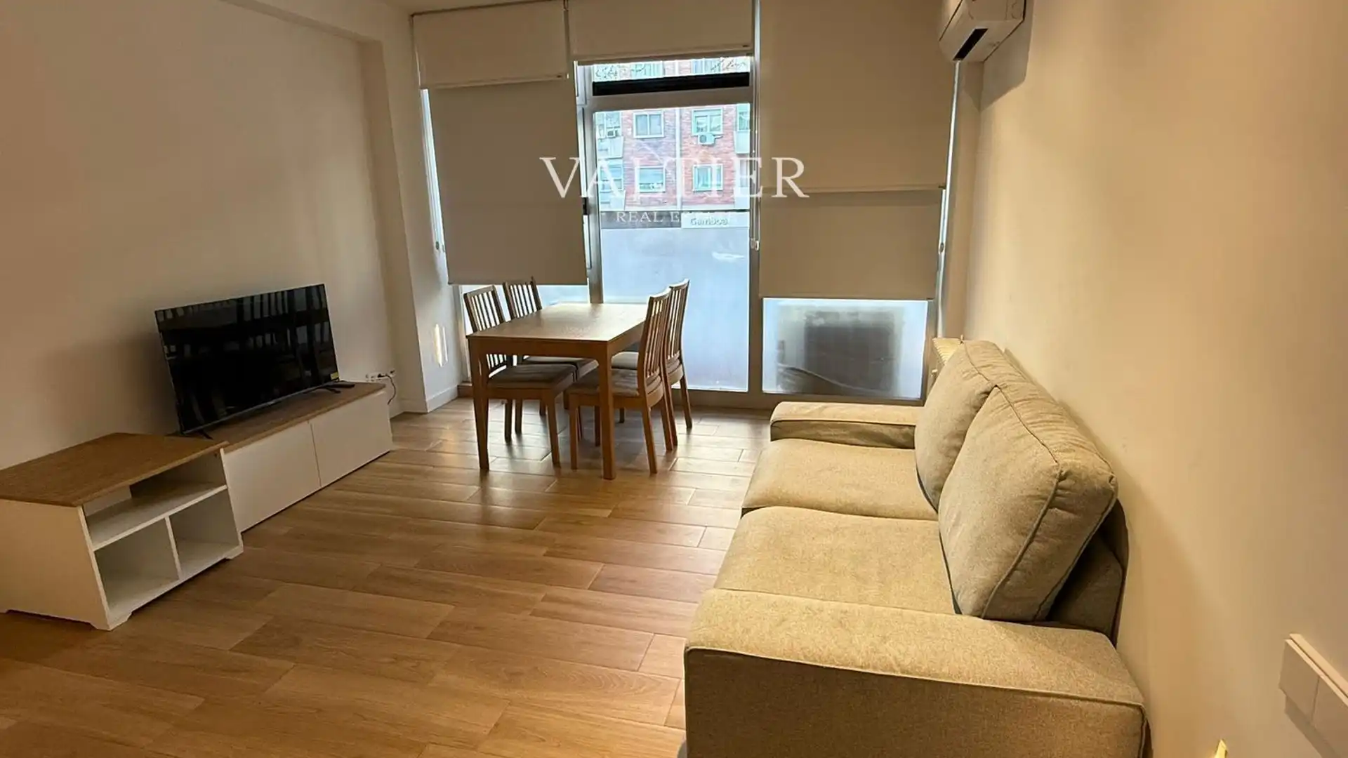 Piso de alquiler en Doctor Esquerdo, Ibiza de Madrid