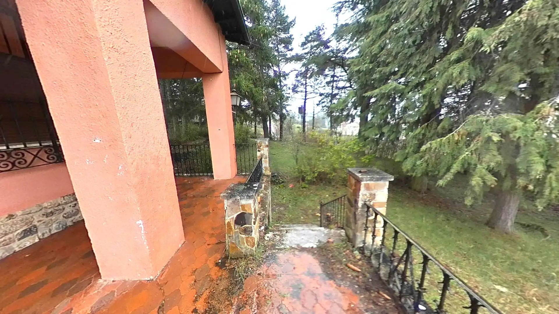 Jardí de Casa o xalet en venda en La Pernía   amb Jardí privat i Terrassa