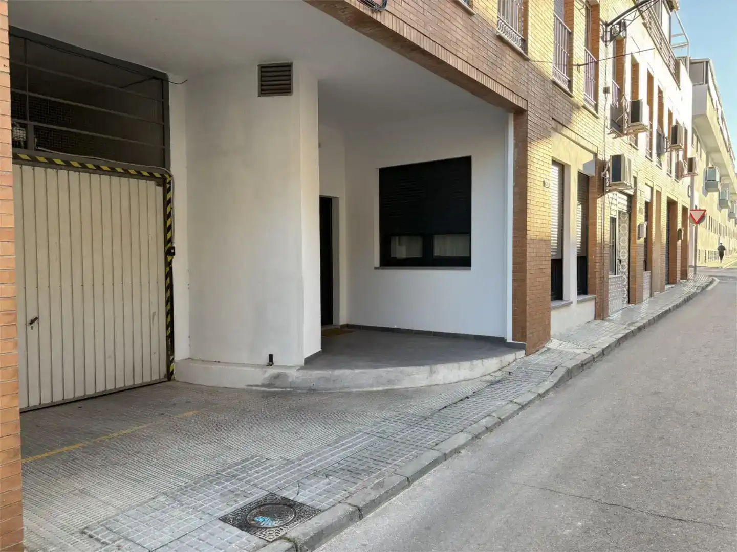 Außenansicht von Garage zur Miete in Alhaurín de la Torre
