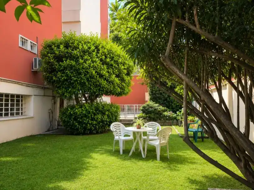 Jardín de Piso en venta en Madrid con Aire acondicionado, Jardín privado y Parquet