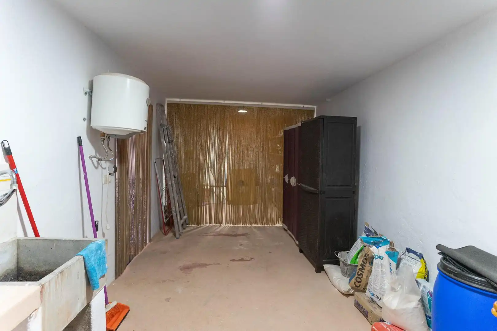 Erdgeschoss zur Miete in Alhaurín El Grande mit Terrasse, Abstellraum und Möbliert