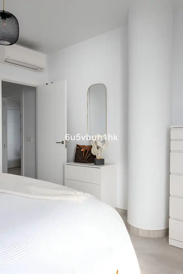 Schlafzimmer von Erdgeschoss zum Verkauf in Málaga mit Klimaanlage, Terrasse und Möbliert