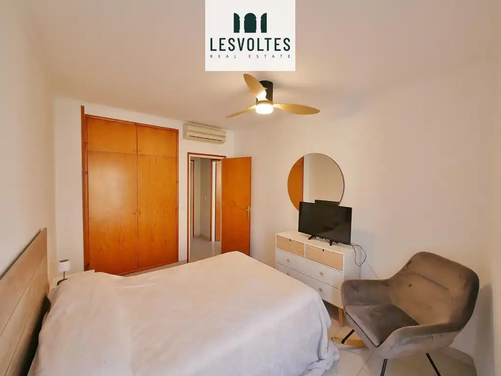 Bedroom of Flat for sale in Verges  with Air Conditioner, Heating and Terrace