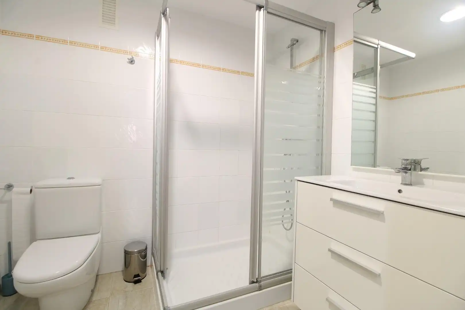 Baño de Apartamento en venta en Cullera con Calefacción, Jardín privado y Terraza