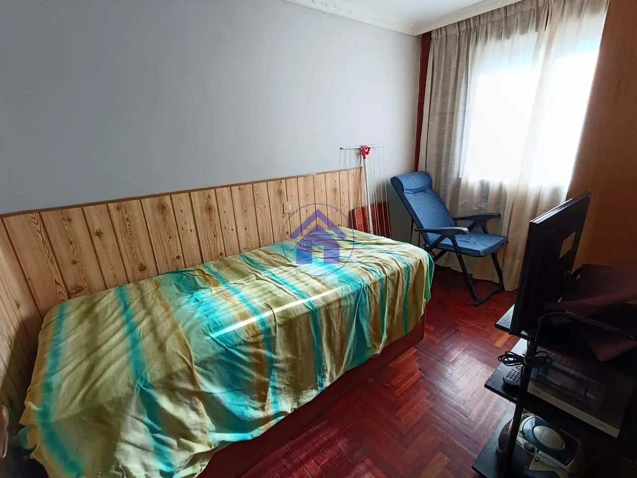 Bedroom of Flat for sale in Vigo   with Heating, Parquet flooring and Furnished
