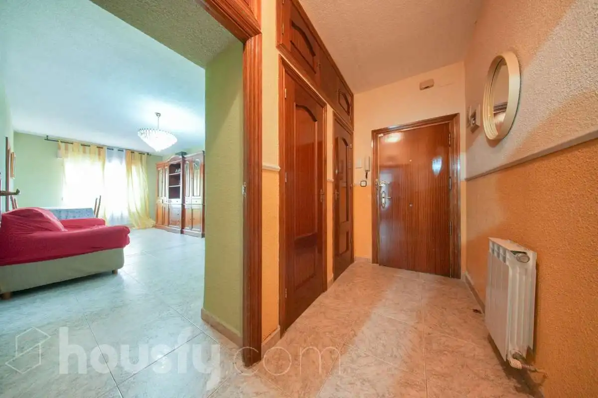 Piso con ascensor en venta en Calle la Chulapona ., imagen 23