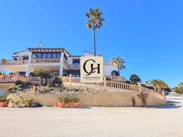 Villa con balcone in vendita a Carretera de la Fustera