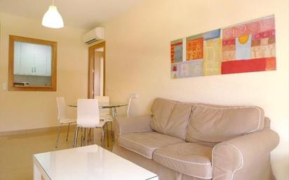 Sala d'estar de Apartament de lloguer en  Almería Capital amb Aire condicionat