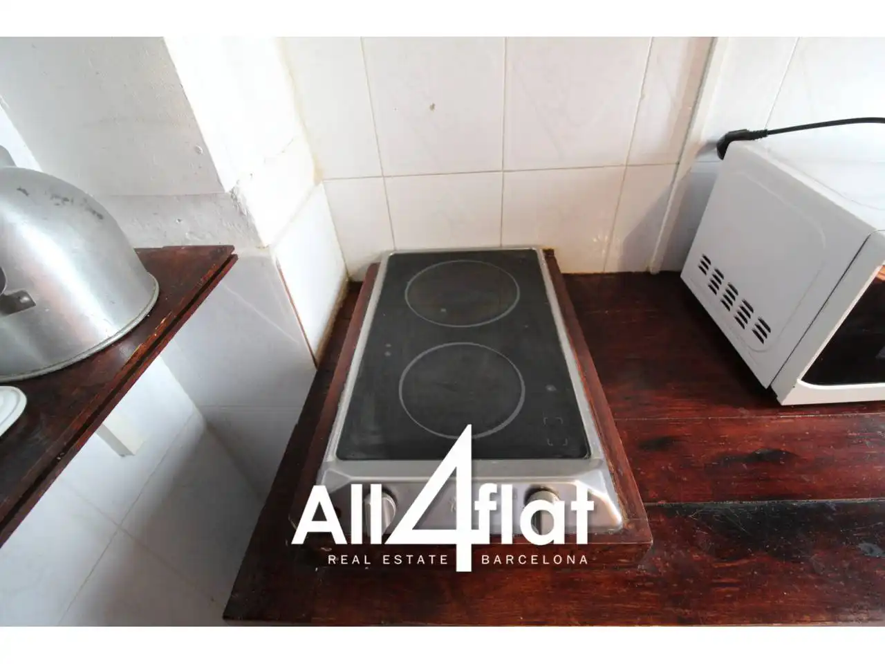 Kitchen of Study for rent in Barcelona  with Air Conditioner, Parquet flooring and Furnished