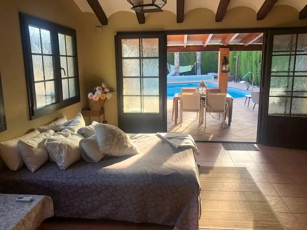 Habitación de Casa o chalet en venta en Elda con Aire acondicionado, Calefacción y Jardín privado