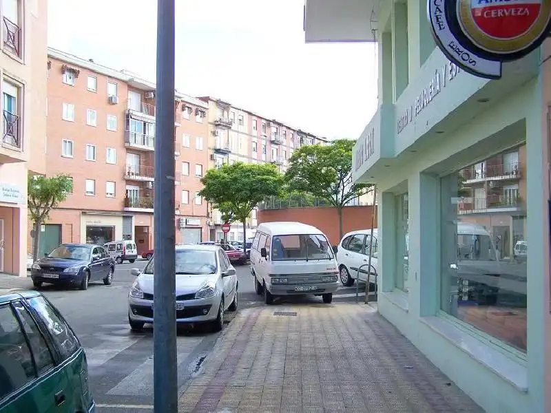 Locale commerciale in vendita a Miralvalle - Av. Virgen del Puerto - La Data, imagen 3
