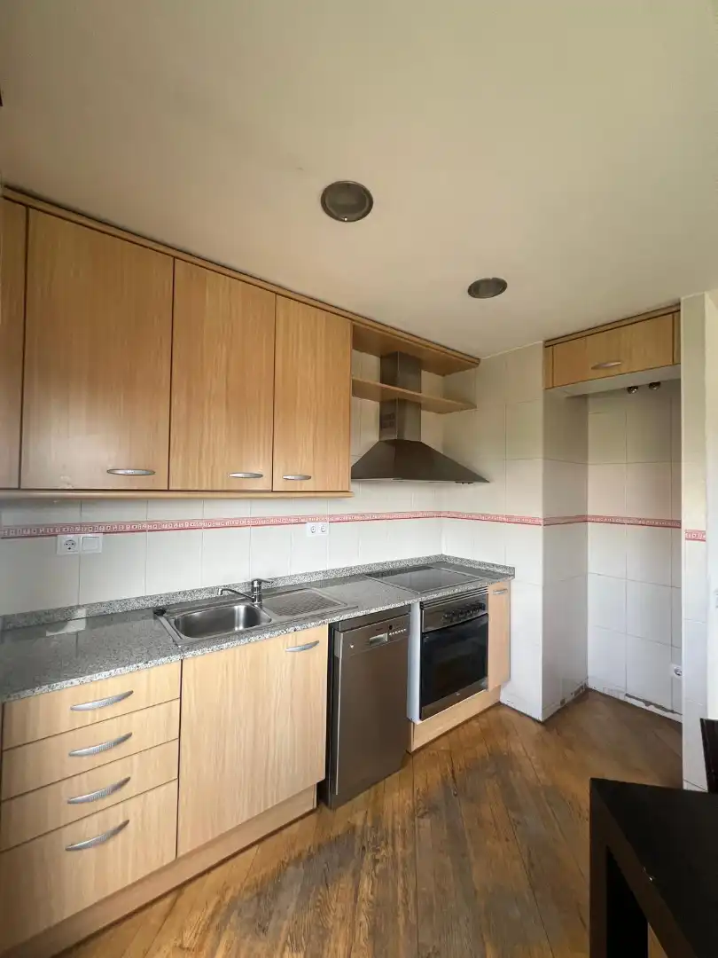 Cocina de Piso en venta en Barberà del Vallès con Balcón y Piscina comunitaria