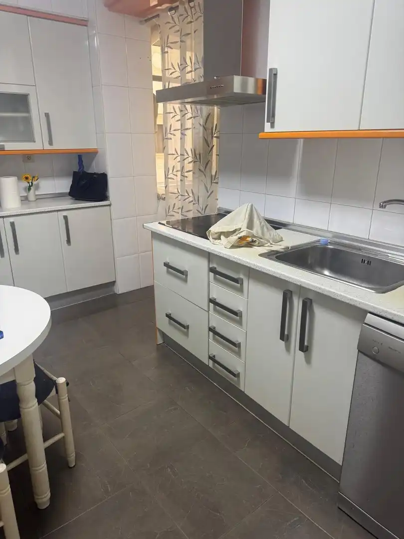Cuina de Apartament en venda en Almería amb Aire condicionat
