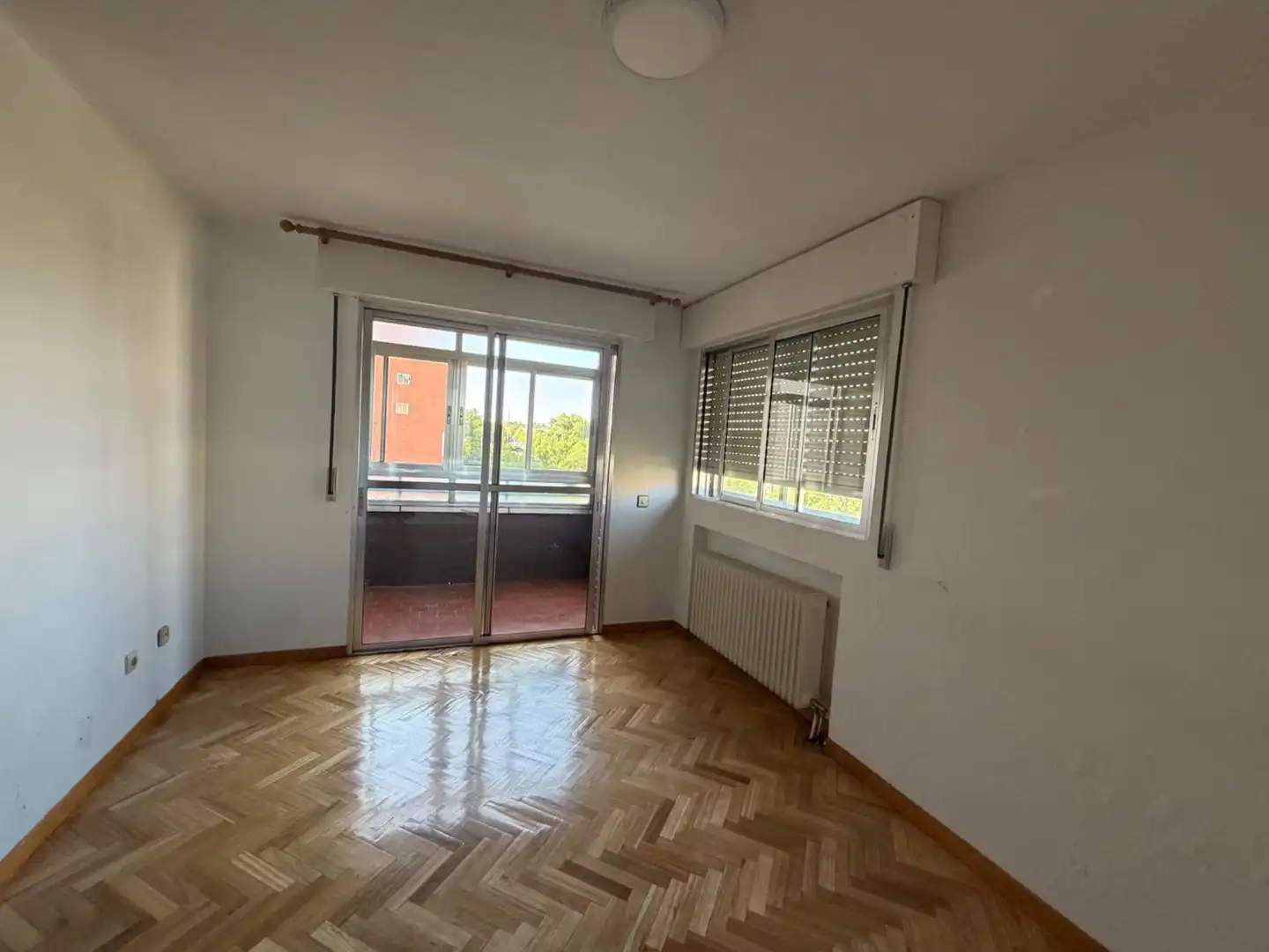 Habitación de Piso de alquiler en Madrid con Calefacción, Parquet y Terraza