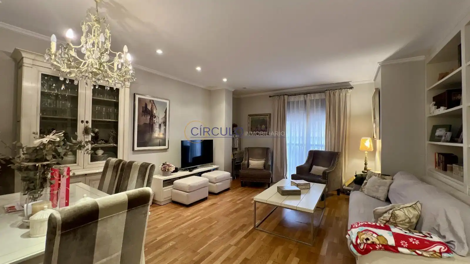 Piso con ascensor en venta en Santiago, imagen 2