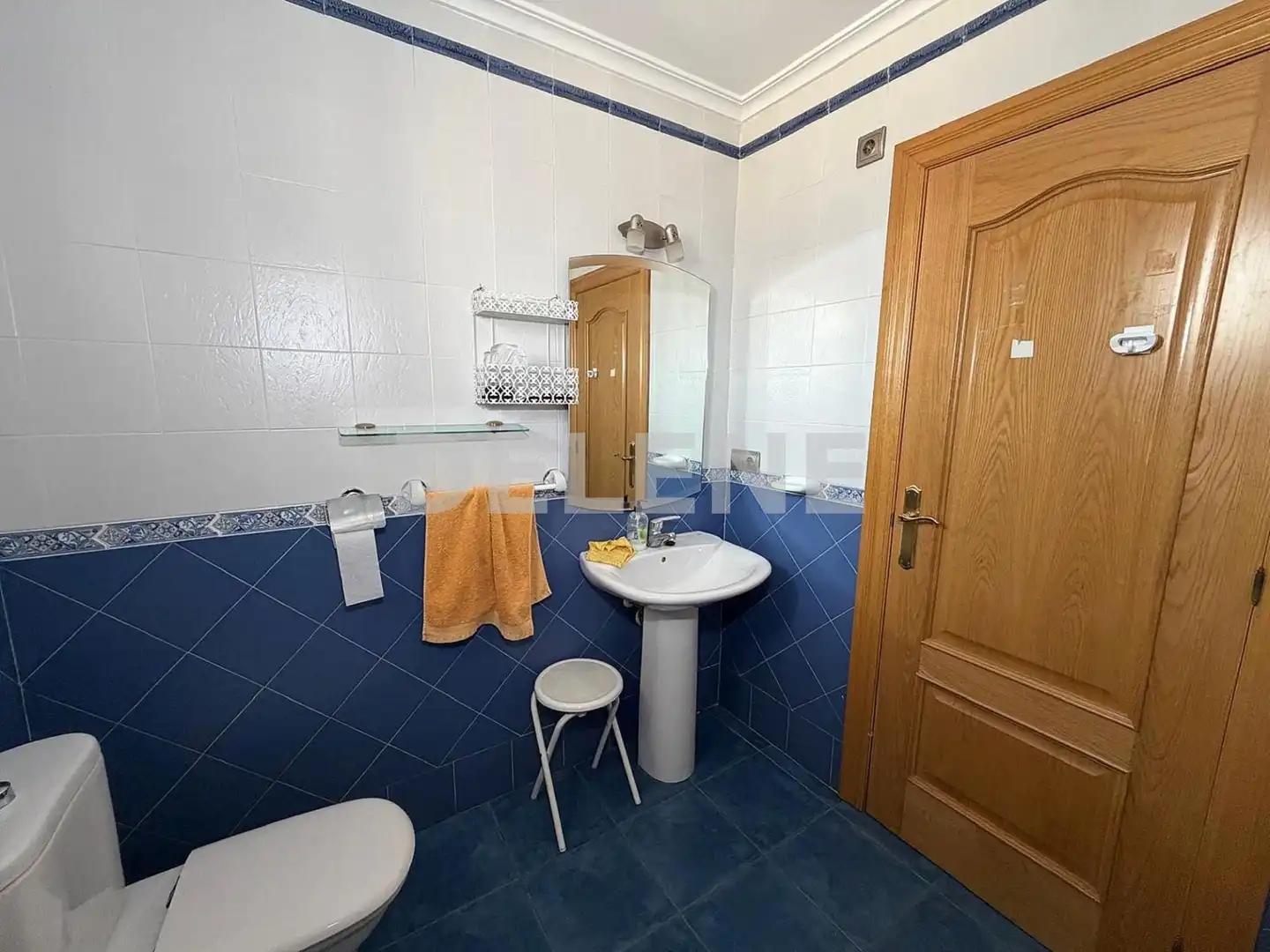 Bathroom of Flat for sale in Hellín  with Storage room and Balcony