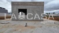 Vista exterior de Casa o xalet en venda en Palomares del Río amb Piscina