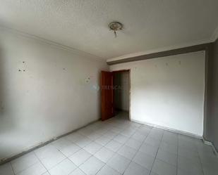 Bedroom of Flat for sale in Gandia
