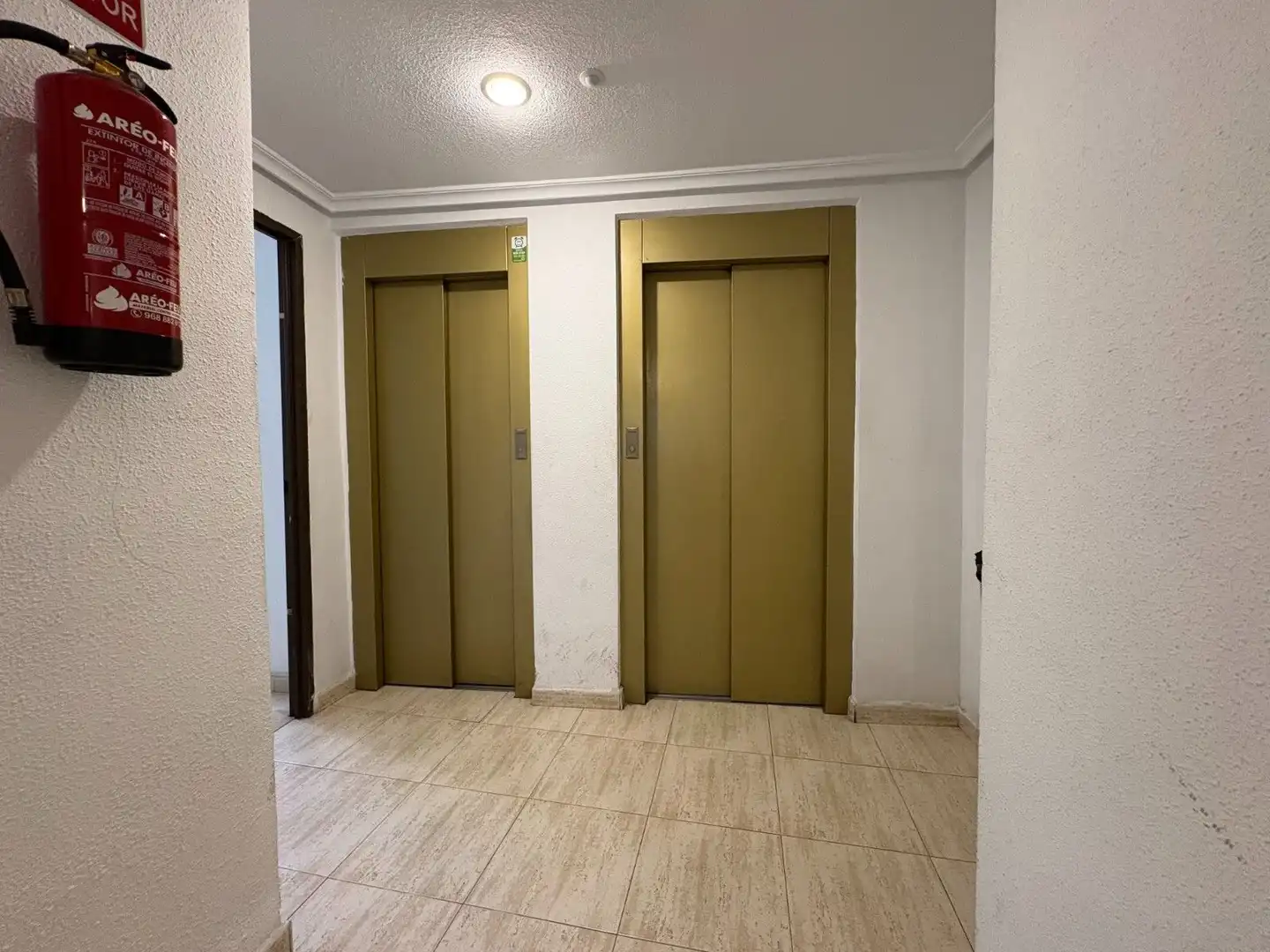 Apartamento con terraza en venta en Avenida de las Cortes Valencianas 3, imagen 21