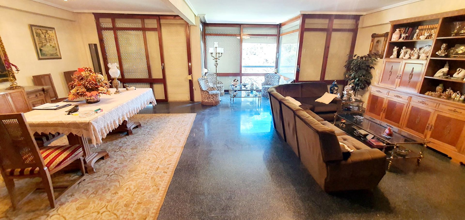 Flat for sale in  Valencia Capital  with Terrace and Balcony