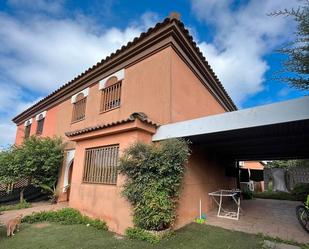 Casa adosada en venda a Calle Solidaridad, 36, Umbrete