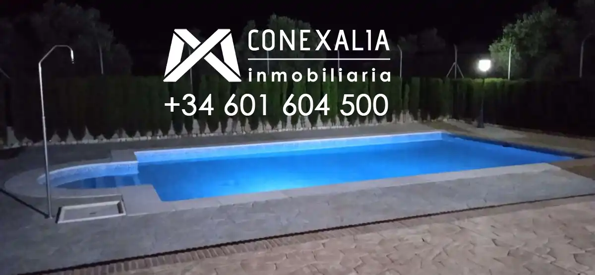 Piscina de Finca rústica en venta en Algodonales con Piscina