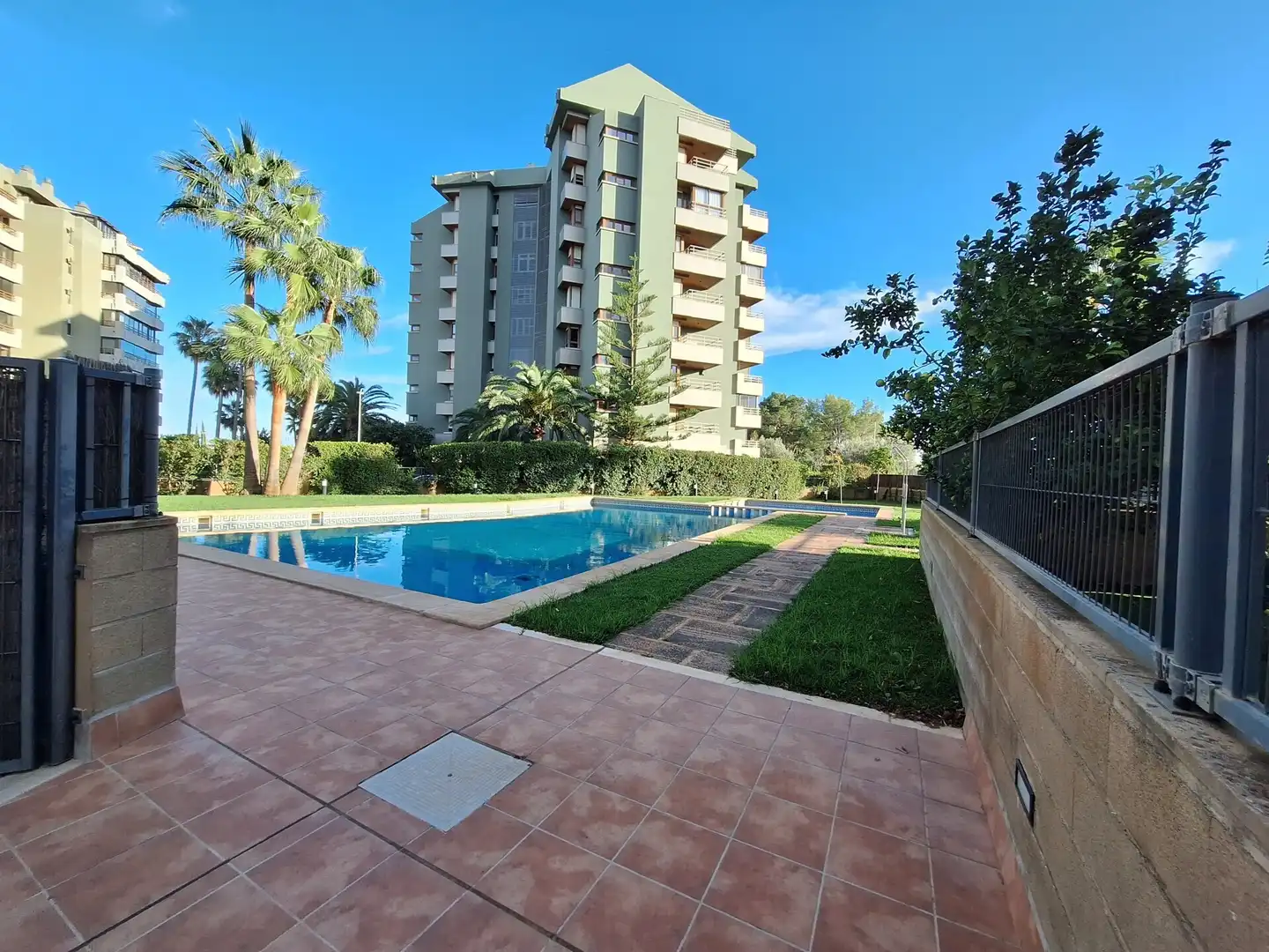 Piscina de Planta baixa en venda en  Palma de Mallorca amb Aire condicionat, Calefacció i Jardí privat