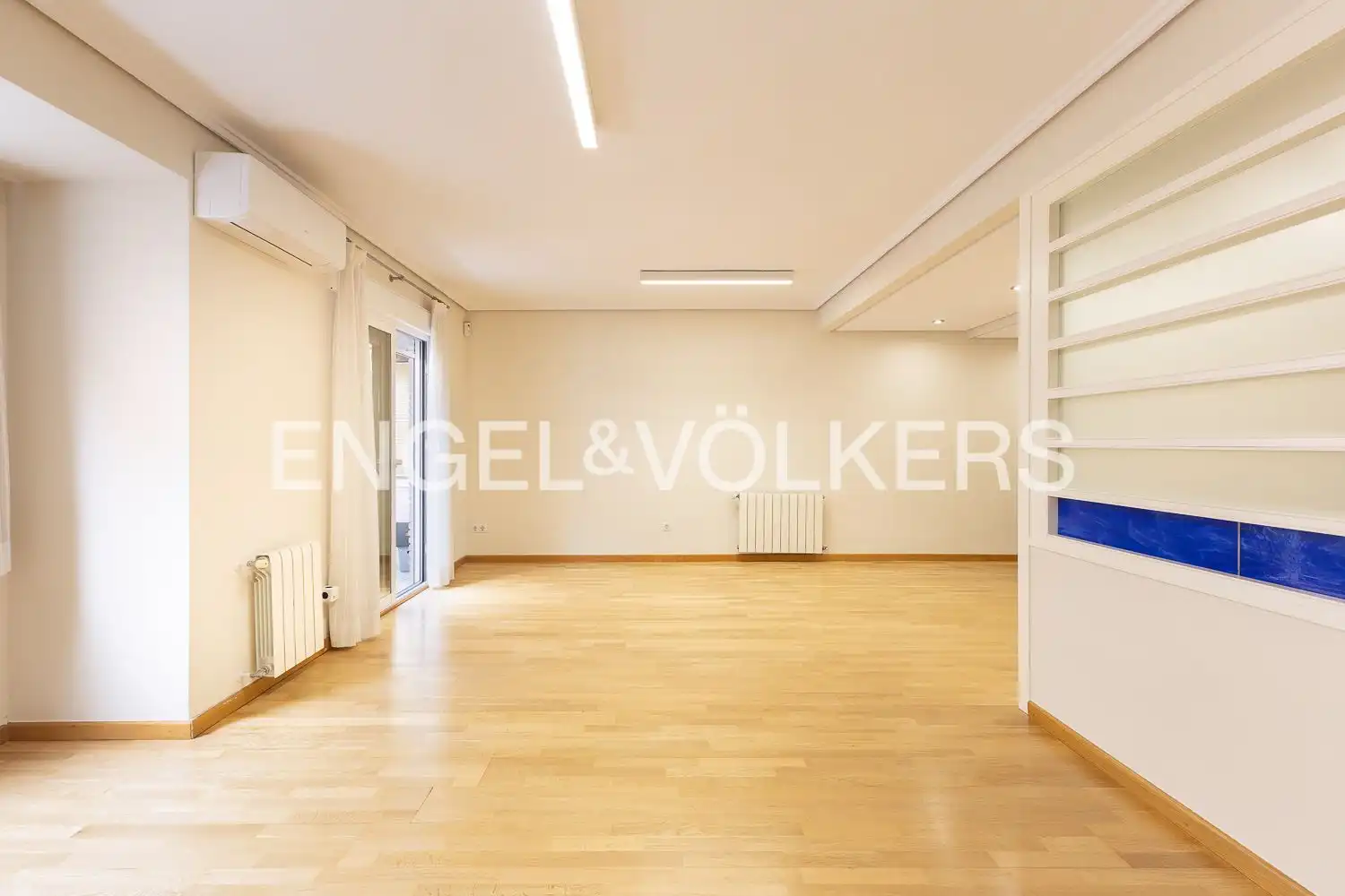 Sala de estar de Piso en venta en Valencia con Aire acondicionado, Calefacción y Balcón
