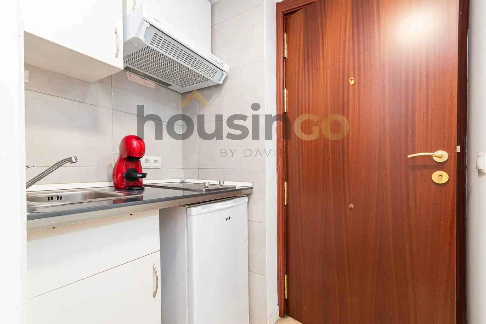 Kitchen of Study for rent in Madrid  with Air Conditioner, Heating and Parquet flooring