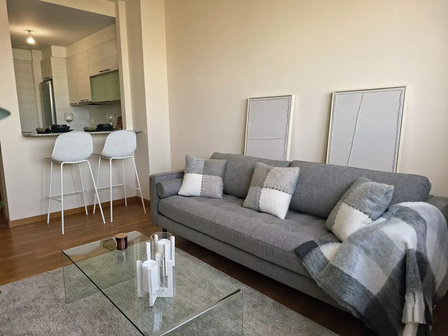 Living room of Flat for sale in A Coruña Capital   with Heating, Parquet flooring and Oven