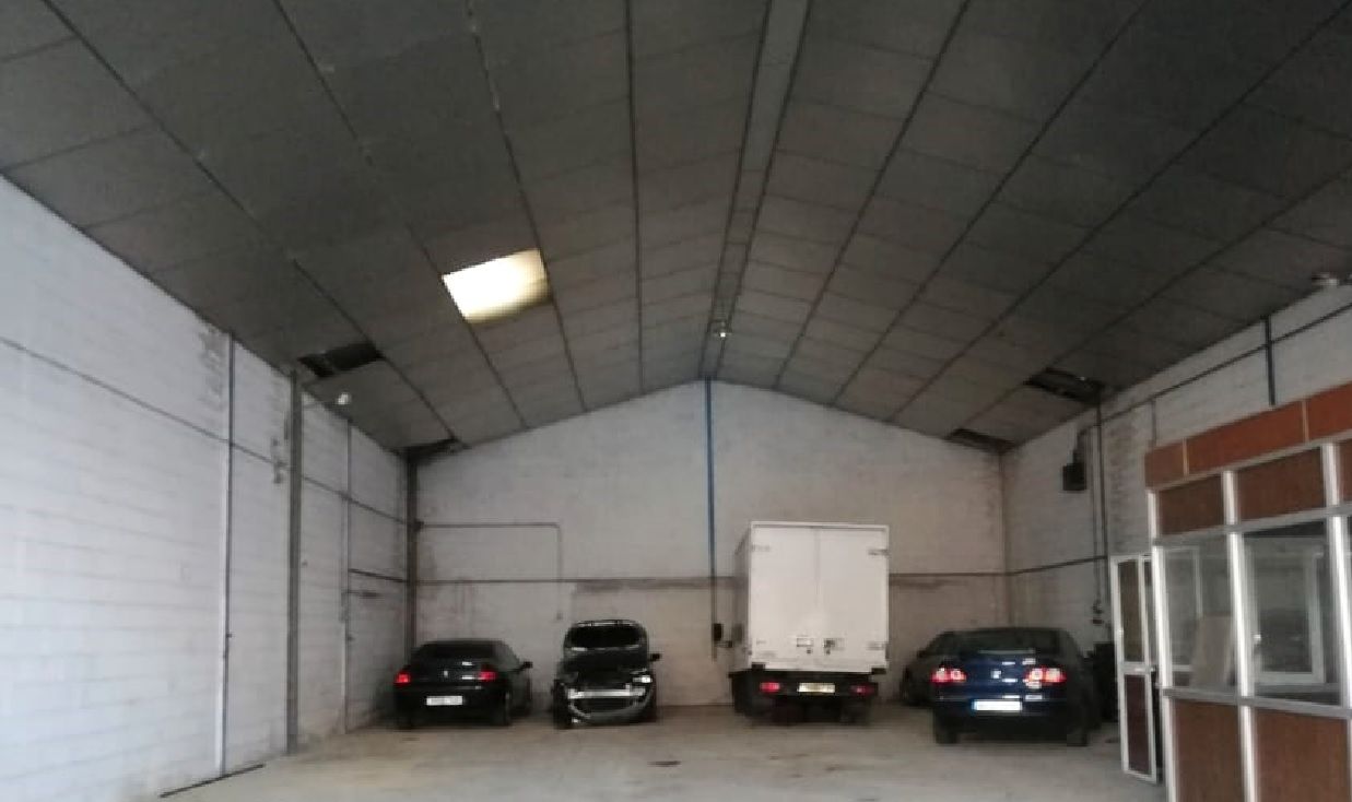 Parking of Industrial buildings to rent in  Córdoba Capital