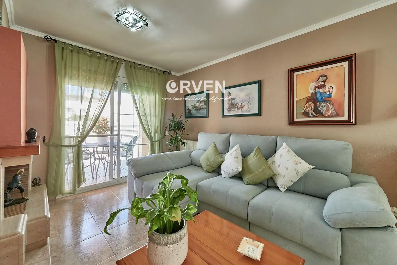 Sala d'estar de Casa o xalet en venda en Creixell amb Aire condicionat, Calefacció i Terrassa
