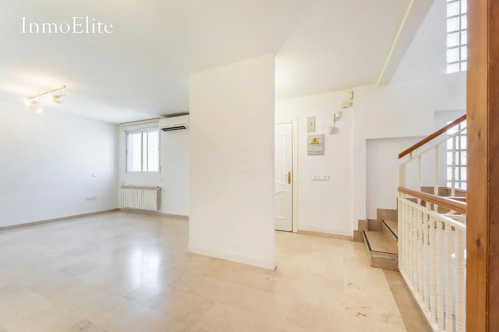 Casa adosada en venda en Madrid amb Aire condicionat, Calefacció i Parquet