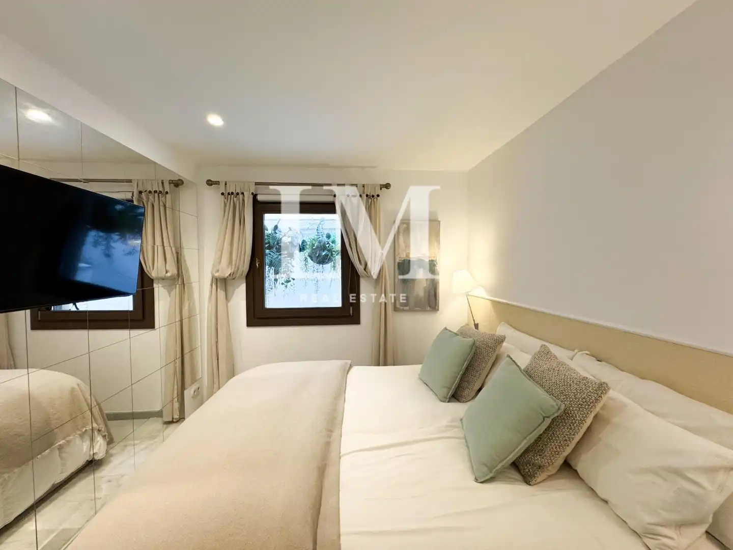 Habitación de Casa adosada de alquiler en Barcelona con Aire acondicionado, Jardín privado y Terraza