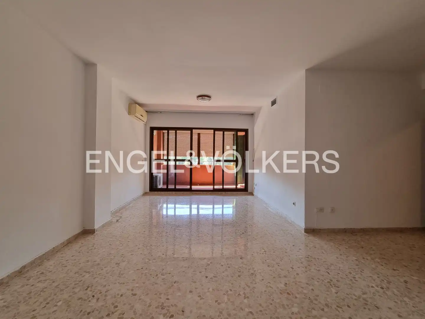 Piso de alquiler en Sevilla con Aire acondicionado, Calefacción y Terraza