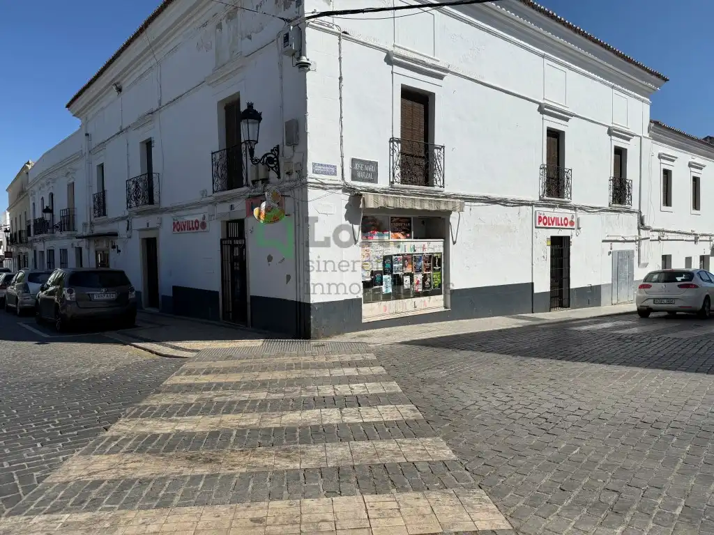 Vista exterior de Local de alquiler en Olivenza