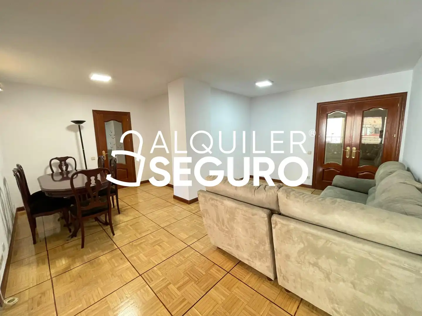 Exterior view of Flat for rent in Madrid  with Heating, Terrace and Swimming Pool