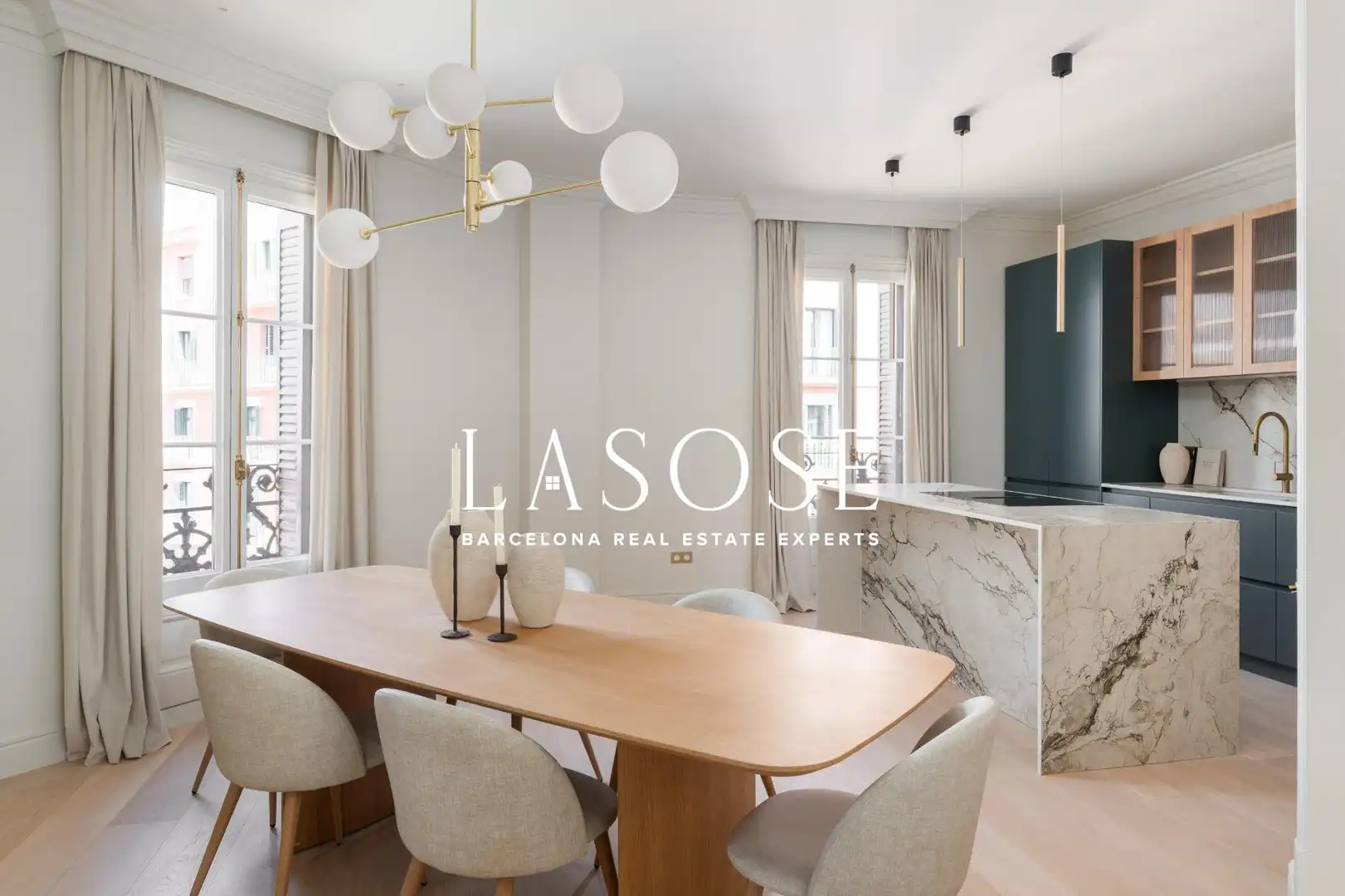 Comedor de Ático en venta en Barcelona con Aire acondicionado, Calefacción y Terraza