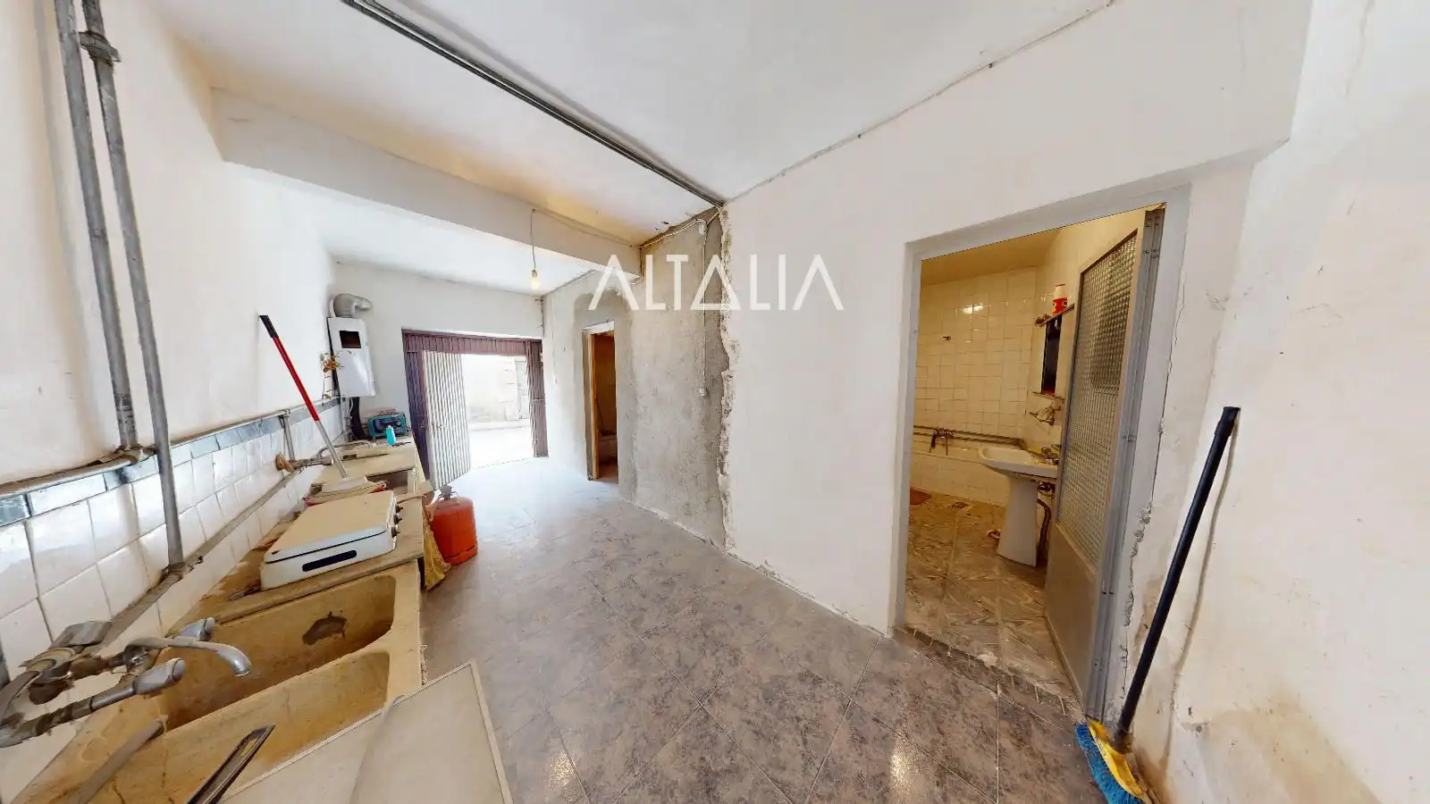 Houses for sale in Poyatos  with Terrace