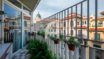 Balcony of Flat for sale in  Barcelona Capital  with Heating, Parquet flooring and Terrace