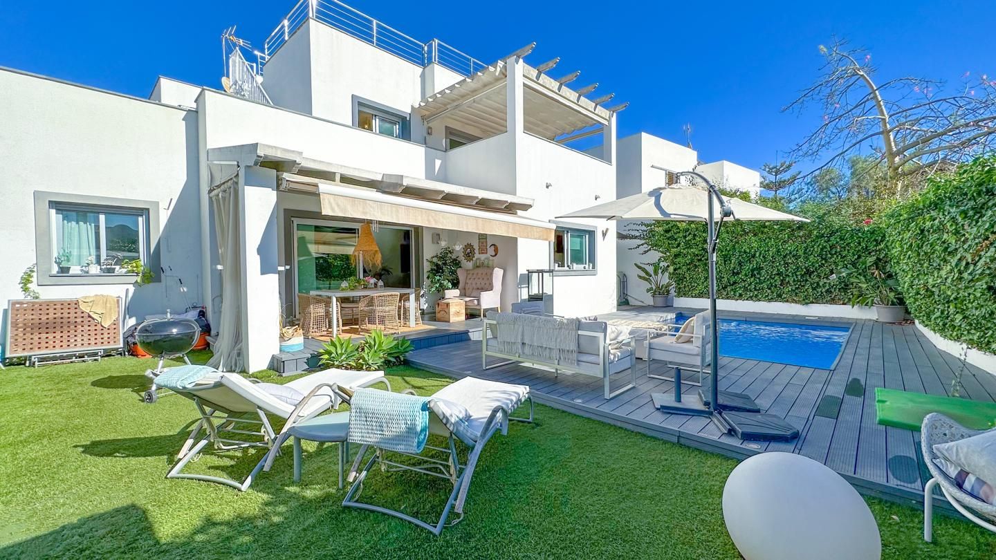 Jardí de Casa o xalet en venda en Marbella amb Aire condicionat, Calefacció i Jardí privat